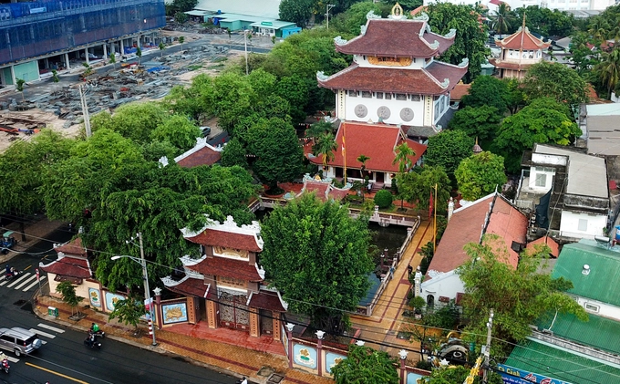 Chùa Một Cột hơn 50 năm tuổi ở Sài Gòn