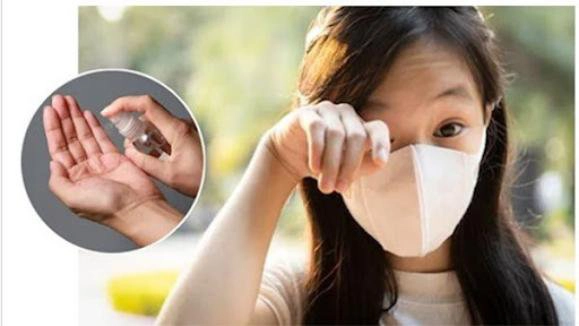 Cồn 70 độ bắn vào mắt có sao không?