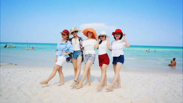 Đặt vé máy bay đi Phú Quốc giá chỉ hơn 300.000 đồng đã bao gồm thuế phí