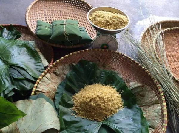 Du lịch Hà Nội thu về ghé làng cốm Mễ Trì