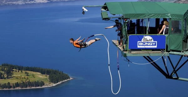 Du lịch New Zealand tìm cảm giác mạnh với trò nhảy Bungy