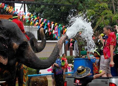 Du lịch Thái Lan khám phá lễ hội té nước SongKran