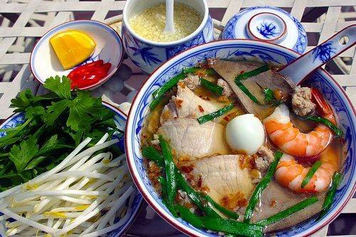 Du lịch Tiền Giang thưởng thức hủ tíu Mỹ Tho 100 năm danh tiếng