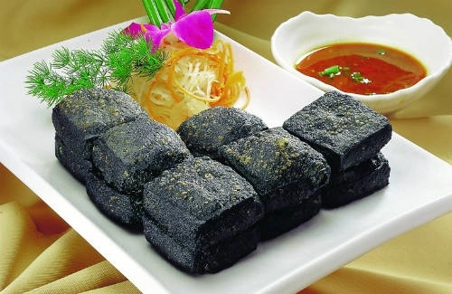 Du lịch Trung Quốc thưởng thức món đậu phụ thối hỏa cung điện trứ danh