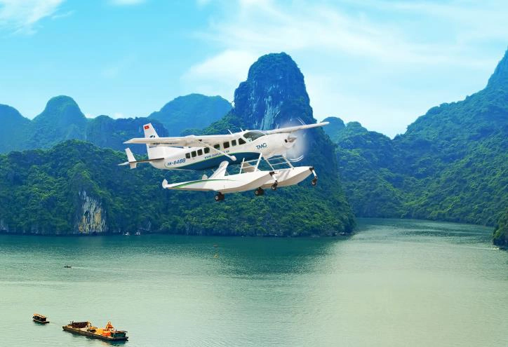 Du lịch Vịnh Hạ Long - Bay ngắm toàn cảnh vịnh với thủy phi cơ Hải Âu