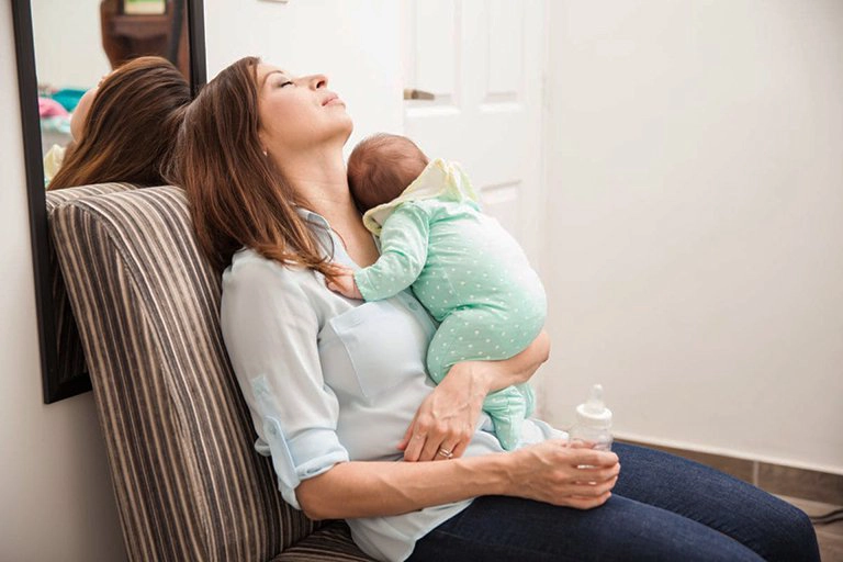 Gel bôi trĩ cho mẹ sau sinh có ảnh hưởng đến sữa mẹ?