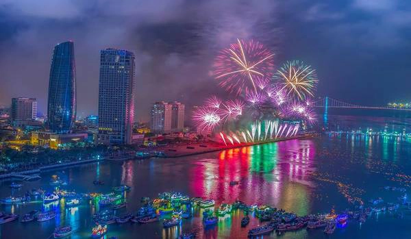 Giá vé + địa điểm mua vé lễ hội pháo hoa quốc tế Đà Nẵng 2017