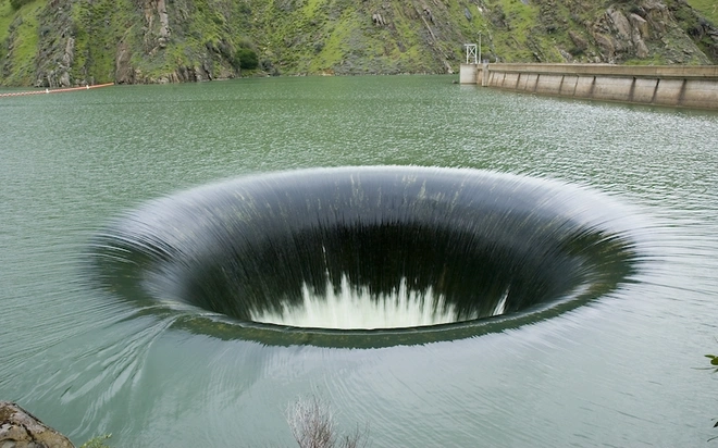Hồ Berryessa – nơi có xoáy nước được ví là ‘Cổng địa ngục’ ở Mỹ