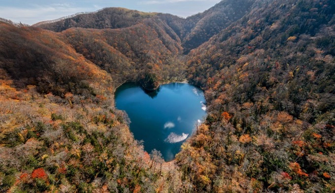 Hồ trái tim Hokkaido lãng mạn