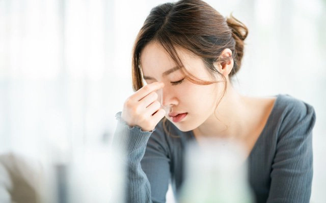 Hoa mắt, chóng mặt kèm nôn là bệnh gì?