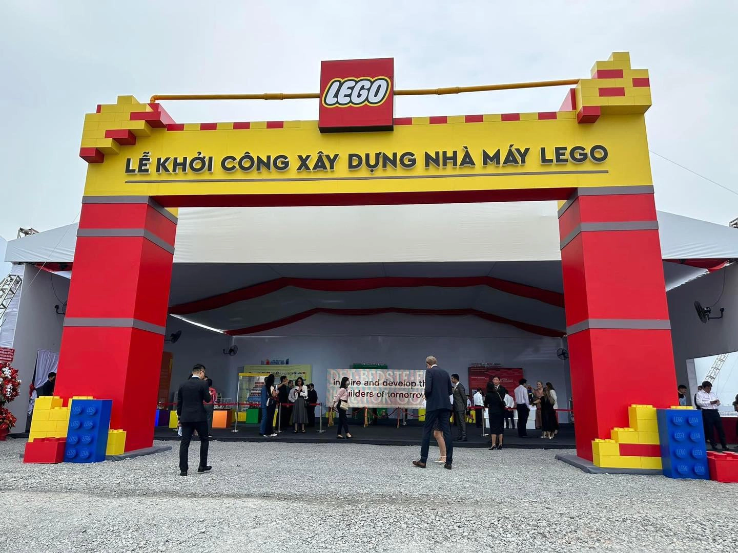 Khởi công xây dựng nhà máy Lego 1 tỉ USD tại Việt Nam