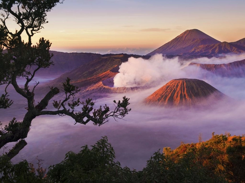 Không đến Bali, Indonesia vẫn còn nhiều địa điểm để du khách khám phá
