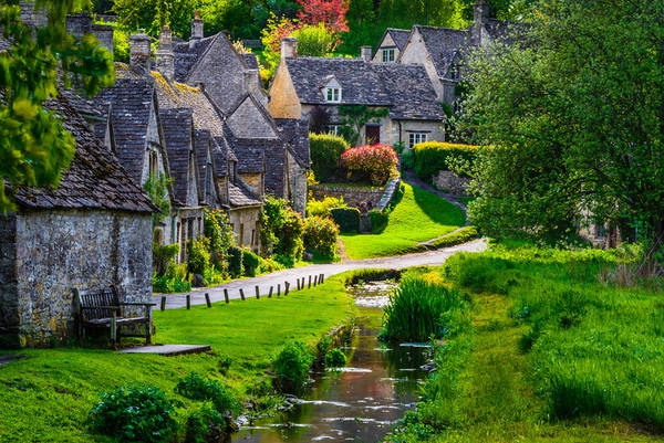 Lạc bước tới Bibury -  ngôi làng cổ đẹp nhất nước Anh