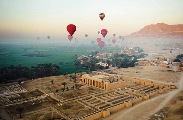 Lên khinh khí cầu ngắm sông Nile