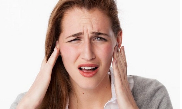 Lo lắng có thể gây ra ù tai?
