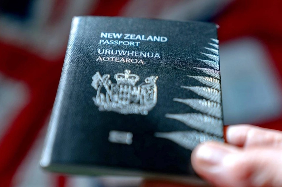 Loại mực ‘ma thuật’ trên hộ chiếu New Zealand