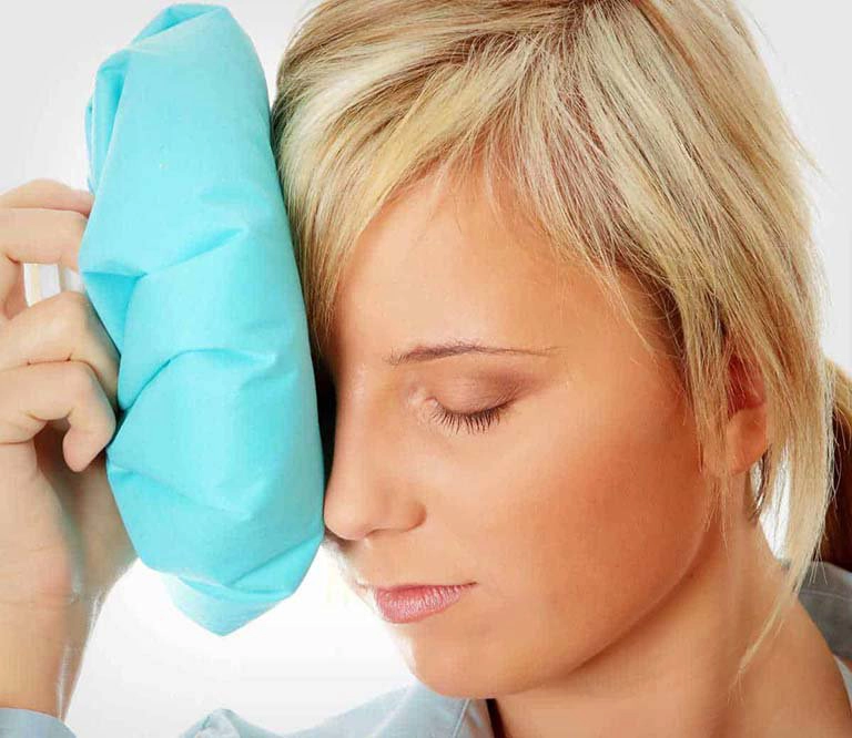 Lý do khiến khuôn mặt của bạn sưng phù