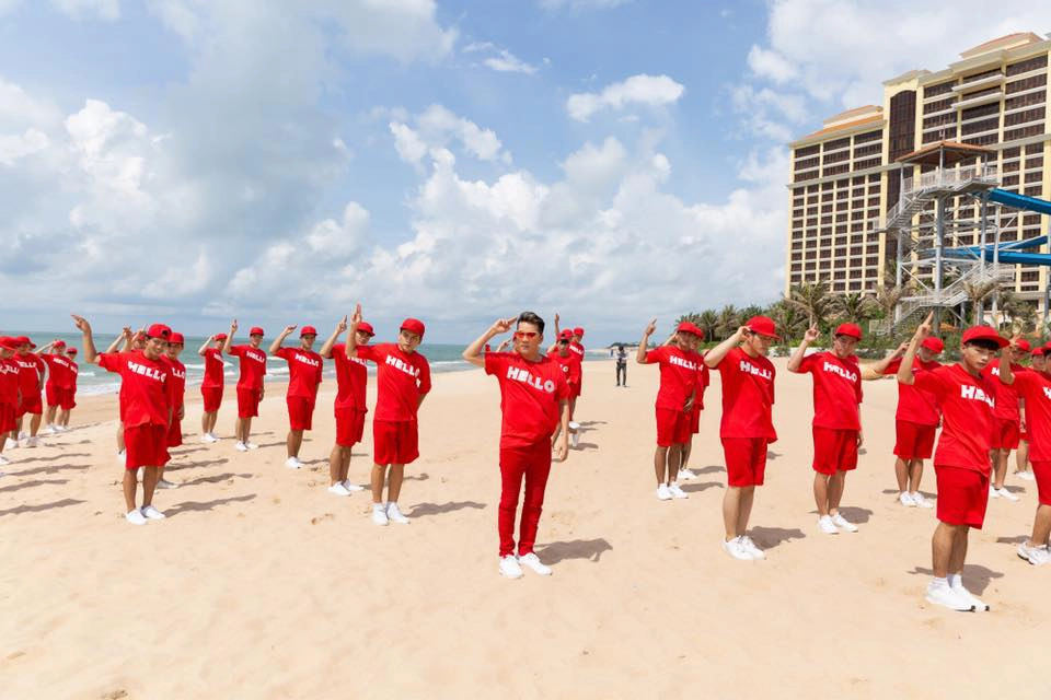 Mr. Đàm khuấy đảo The Grand Hồ Tràm Strip Vũng Tàu cùng dàn sao hạng A