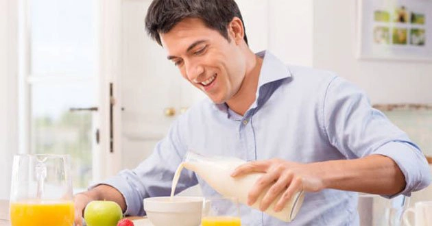 Nam giới uống sữa đậu nành có ảnh hưởng đến khả năng sinh sản?