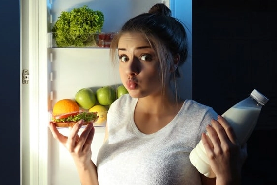 Nên ăn gì trước khi ngủ?