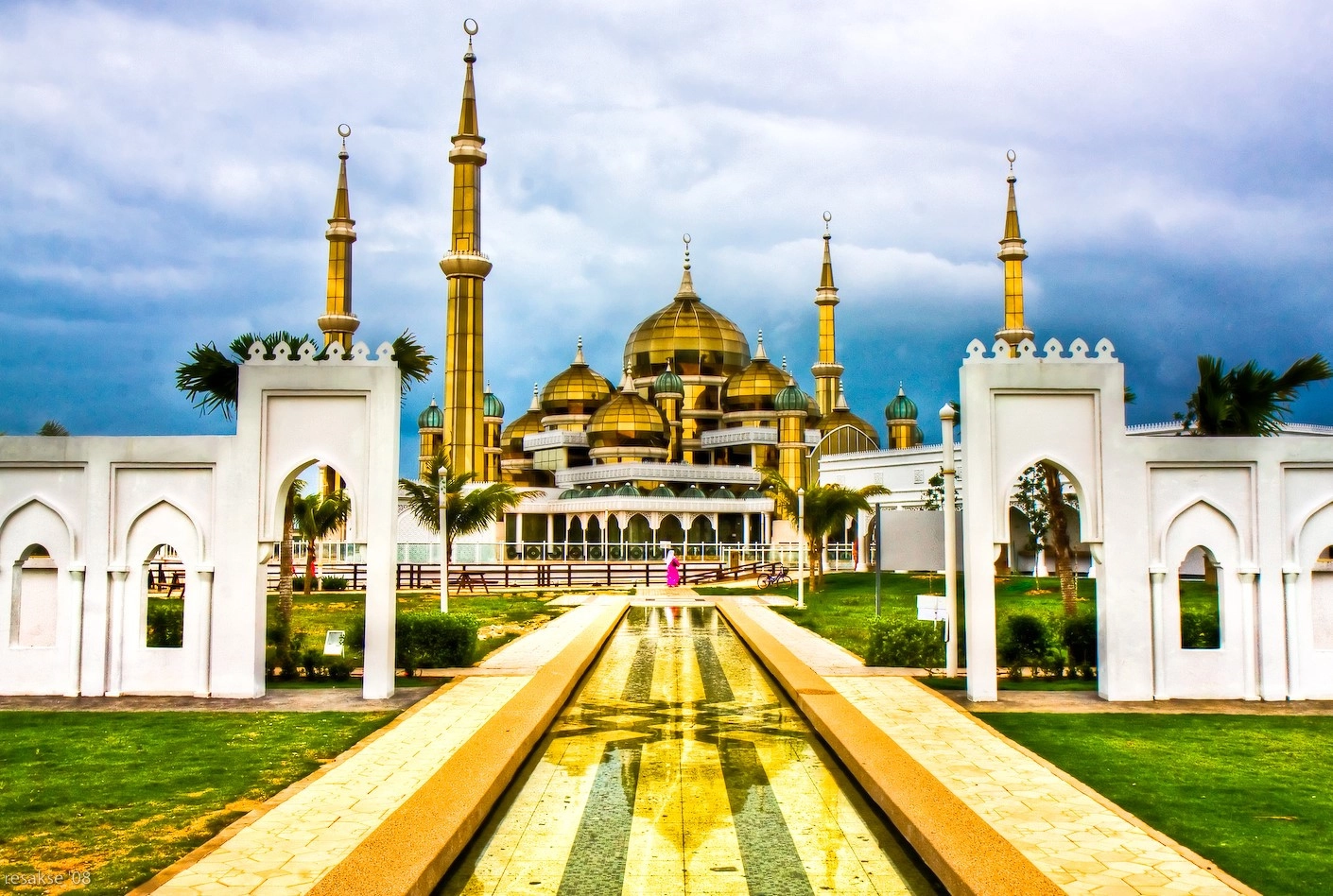 Ngắm 9 nhà thờ Hồi Giáo Malaysia đẹp tựa xứ sở ‘nghìn lẻ một đêm