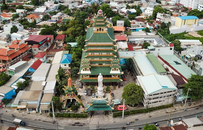 Ngôi chùa có chánh điện cao nhất Việt Nam ở Sài Gòn