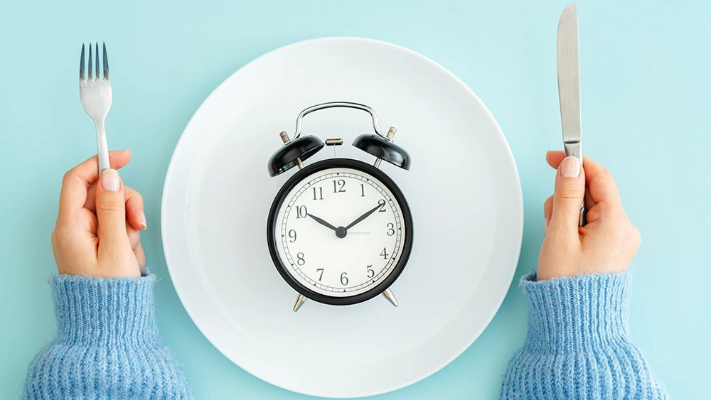 Nhịn ăn ngắt quãng và bệnh tiểu đường loại 2: Có an toàn không?
