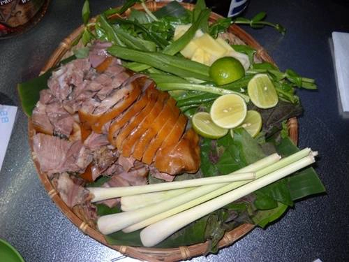 Những đặc sản Việt trên bàn nhậu khiến du khách đến du lịch Việt Nam ‘đầu hàng’