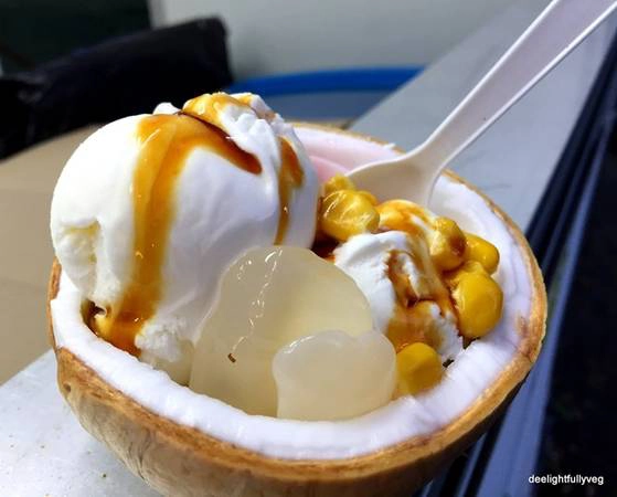 Những món nhất định phải thử ở chợ Chatuchak khi du lịch Thái Lan