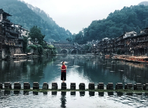 Những ngày mưa khó quên ở Phượng Hoàng cổ trấn