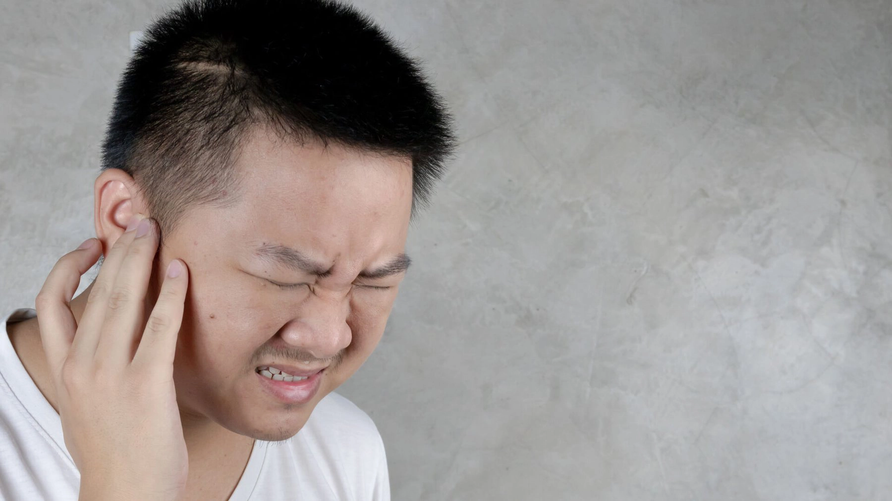 Nổi hạch sau tai có đáng lo?
