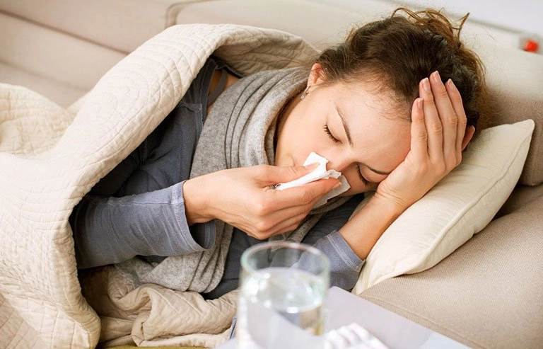 Nữ giới có dịch đờm tắc mũi có nguy hiểm không?