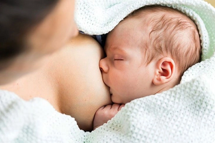 Phản xạ xuống sữa: Những điều mẹ sau sinh cần biết