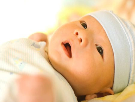 Phát hiện dấu hiệu trẻ tự kỷ dưới 6 tháng