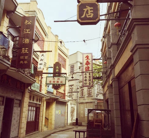 Phim trường giả cổ ai cũng thấy quen ở Hong Kong