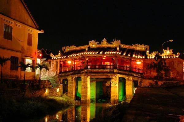 Phố cổ Hội An: Những nét đẹp dung dị ngày rằm