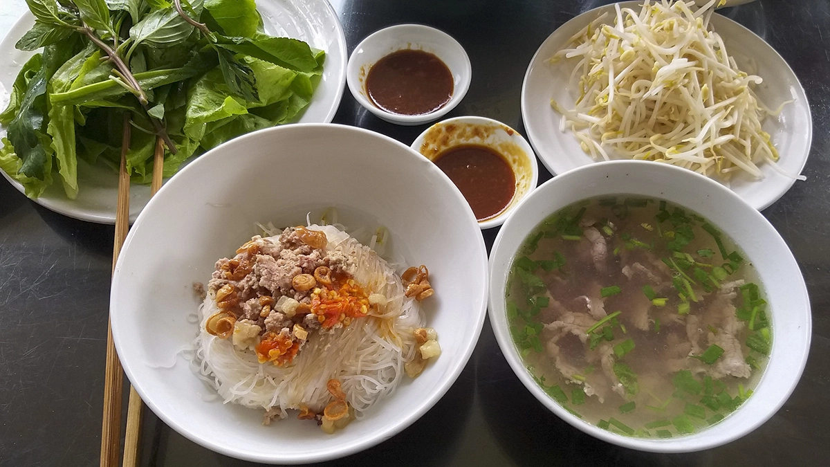 Phở khô Gia Lai - thơm ngon trong từng hương vị