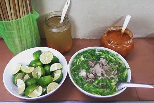 Phở Thìn Lò Đúc – quán chỉ một món vẫn hút khách suốt 30 năm
