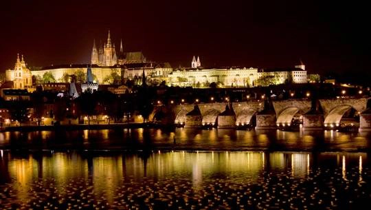 Praha, thành phố vàng quyến rũ