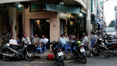 Quán cà phê ‘bô lão’ 20 năm ở An Giang