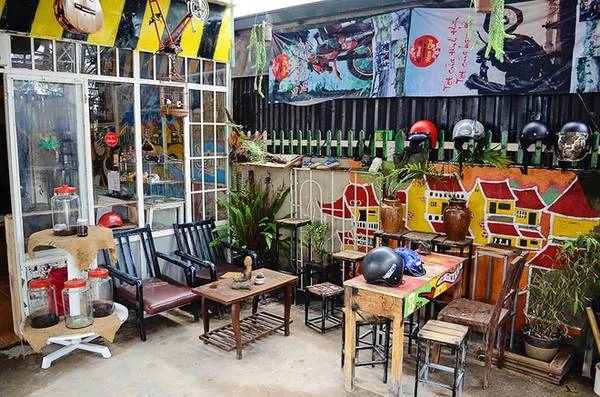 Quán cà phê bụi bặm cho dân phượt ở Đà Lạt