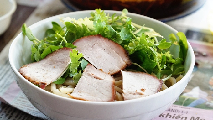 Quán cao lầu 20 năm ở phố cổ Hội An