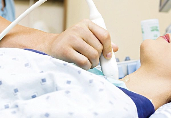 Siêu âm tuyến giáp cực trên có cấu trúc echo dày đặc có sao không?
