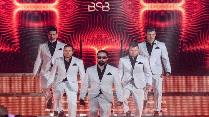 Sống lại những cảm xúc với đêm diễn Backstreet Boys DNA World Tour 2023 trong tour Singapore