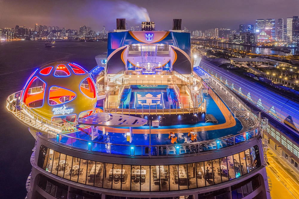 Tận hưởng 4N3Đ trên siêu phẩm Spectrum Of The Seas