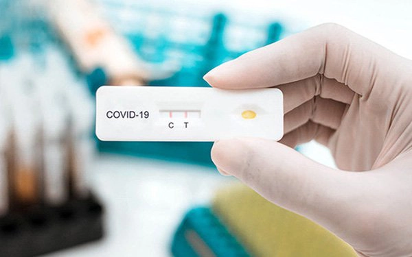 Test nhanh bằng nước bọt có chính xác không?