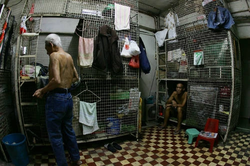 Thế giới ngầm bên dưới ánh hào quang của Hong Kong