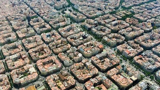 Thú vị kiến trúc nhà bát giác ở Barcelona