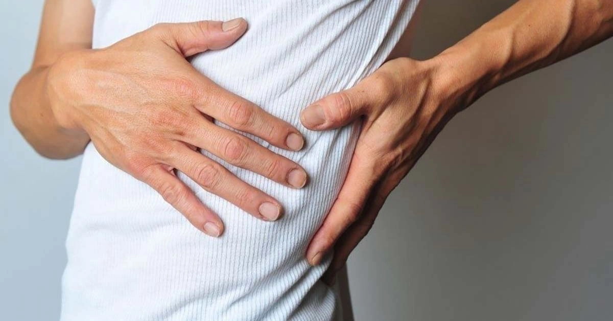 Thường xuyên bị đau mạn sườn trái