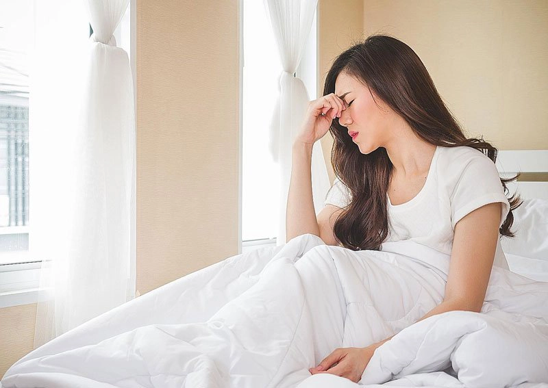 Thường xuyên chóng mặt kèm đau nửa đầu có phải thiếu máu không?